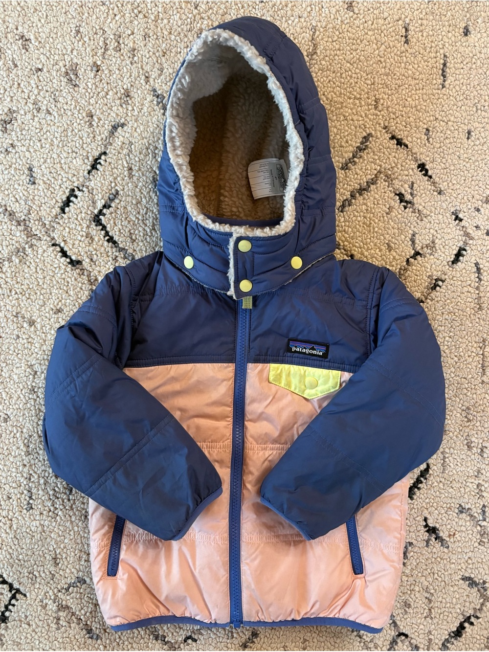 Patagonia kids puffer jacket (4T) EUC